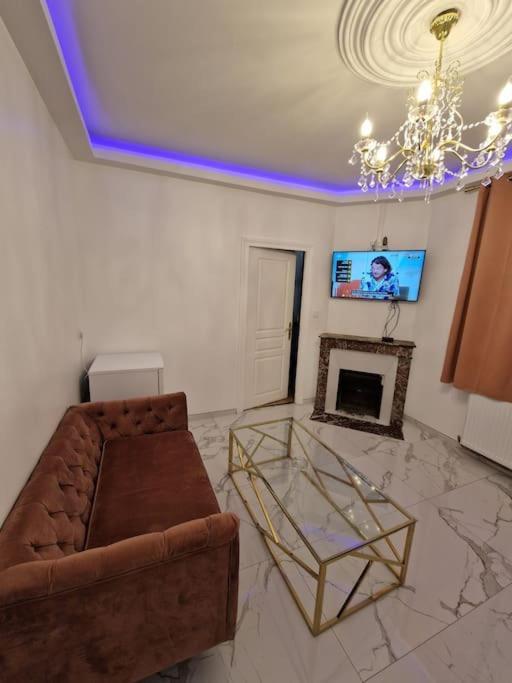 Maison Chic Avec Jacuzzi Nogent Sur Oise Yaospa60 Екстериор снимка