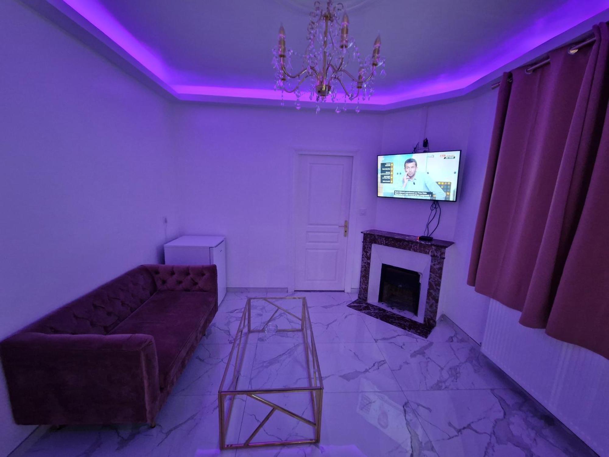 Maison Chic Avec Jacuzzi Nogent Sur Oise Yaospa60 Екстериор снимка